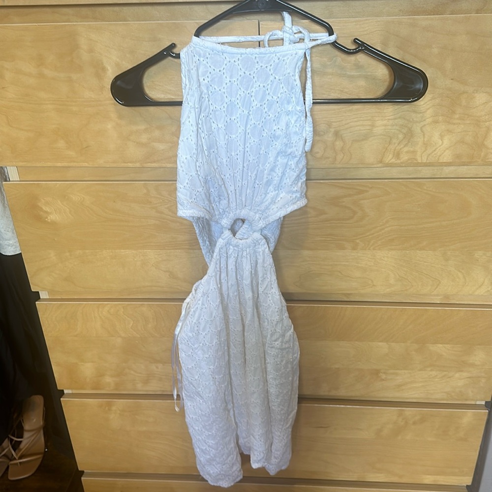 White Beachy Dress ($5 CLOSET SALE)